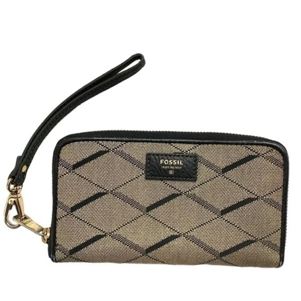 Fossil gray and black wristlet wallet